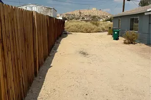 6688 6686 Yucca, 29 Palms MCB, CA 92277 - Photo 19