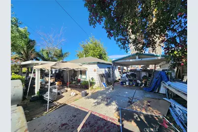 712 1/2 S Vicentia, Corona, CA 92882 - Photo 47