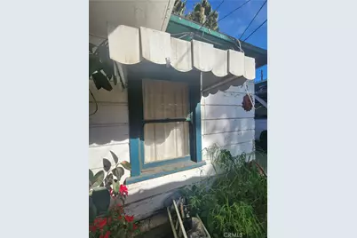 712 1/2 S Vicentia, Corona, CA 92882 - Photo 23