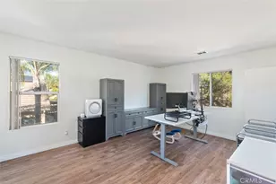 10486 Whitecrown Cir, Corona, CA 92883 - Photo 31