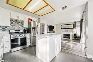 17586 Mountain Ct, Riverside, CA 92503 - Photo 9