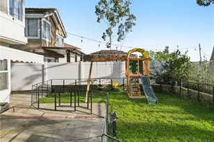 17586 Mountain Ct, Riverside, CA 92503 - Photo 27