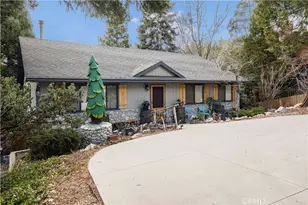 352 Cedarbrook Dr, Twin Peaks, CA 92391 - Photo 3
