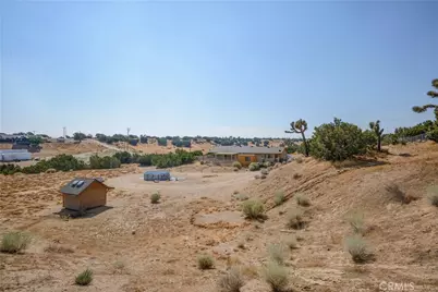 11032 Joshua Street, Hesperia, CA 92344 - Photo 13