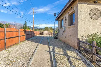 35131 Wildwood Canyon, Yucaipa, CA 92399 - Photo 33