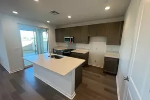 29205 Santa Fe Springs Ct, Winchester, CA 92596 - Photo 3