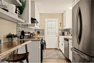 30789 All View, Running Springs, CA 92382 - Photo 7