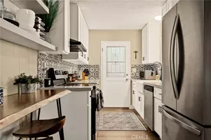 30789 All View, Running Springs, CA 92382 - Photo 7