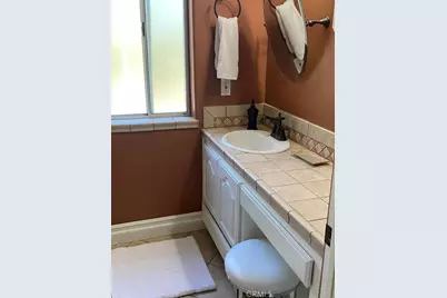 1055 Meadowbrook Drive, Lake Arrowhead, CA 92352 - Photo 13