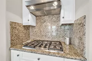 4340 Cantada Dr, Corona, CA 92883 - Photo 15