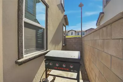 15008 Gallery Way #1, Fontana, CA 92336 - Photo 27