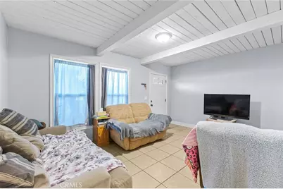 18585 14th, Bloomington, CA 92316 - Photo 3