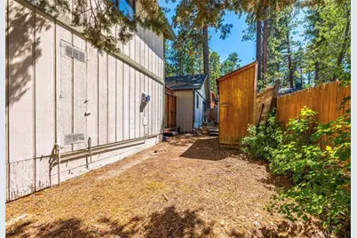 40143 Big Bear Boulevard, Big Bear Lake, CA 92315 - Photo 41