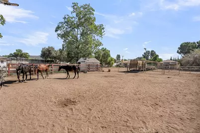 35498 Avenue H, Yucaipa, CA 92399 - Photo 27