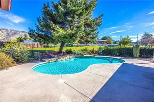 10211 Bryant Outer Hwy, Yucaipa, CA 92399 - Photo 35