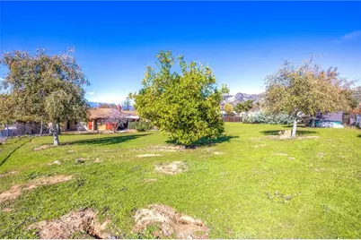 10211 Bryant Outer Hwy, Yucaipa, CA 92399 - Photo 43