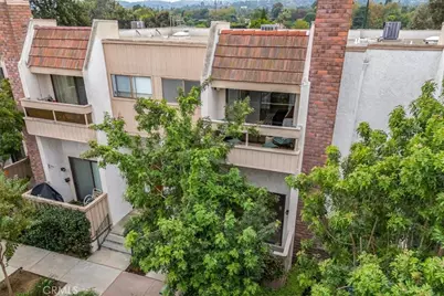 17150 Burbank Boulevard #25, Encino, CA 91316 - Photo 3