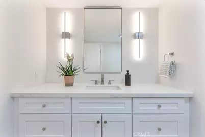 17150 Burbank Boulevard #25, Encino, CA 91316 - Photo 17