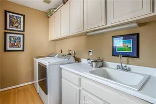 512 Golden W Dr, Redlands, CA 92373 - Photo 19