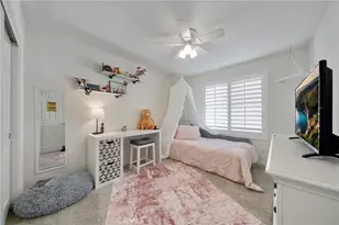 1045 W Clover, Rialto, CA 92376 - Photo 19