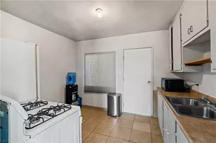 2372 N San Carlo, San Bernardino, CA 92407 - Photo 9