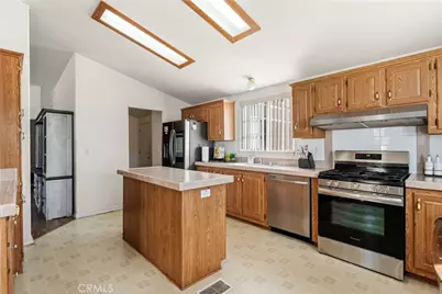 38094 Calle Amigable, Murrieta, CA 92563 - Photo 13