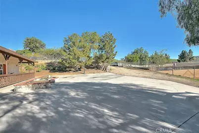 575 Scotts Lane, Norco, CA 92860 - Photo 11