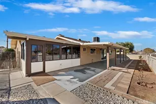 8949 Camphor, Hesperia, CA 92345 - Photo 33