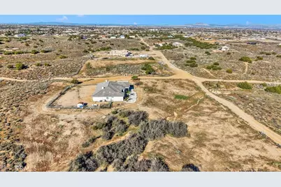 6086 Pythagoras, Oak Hills, CA 92344 - Photo 55