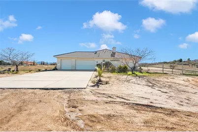 6086 Pythagoras, Oak Hills, CA 92344 - Photo 7
