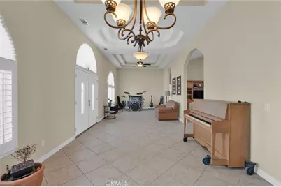 6086 Pythagoras, Oak Hills, CA 92344 - Photo 11