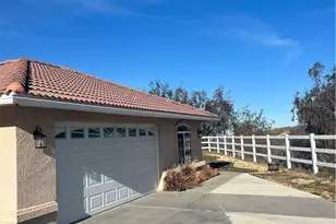 6750 Oak Hill Rd, Hesperia, CA 92344 - Photo 1