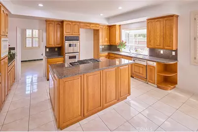 18662 Jockey Circle, Huntington Beach, CA 92648 - Photo 13