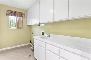 13776 Meadow View, Yucaipa, CA 92399 - Photo 37