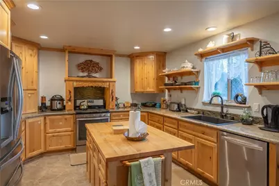 448 Edgemoor Road, Big Bear Lake, CA 92315 - Photo 15