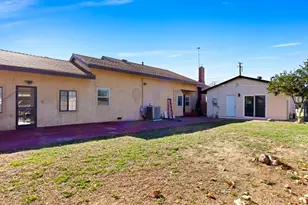 9607 Cypress, Fontana, CA 92335 - Photo 41