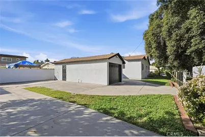 2101 S Hickory, Santa Ana, CA 92707 - Photo 33