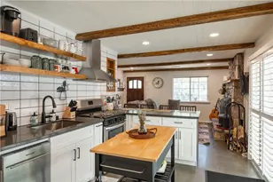 682 Maple Ln, Sugarloaf, CA 92386 - Photo 11