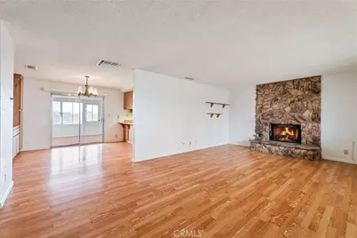 15878 Jasmine, Victorville, CA 92395 - Photo 5