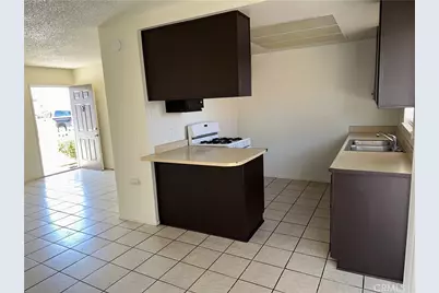 15418 Bear Valley Road, Victorville, CA 92395 - Photo 9