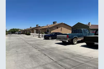 15418 Bear Valley Road, Victorville, CA 92395 - Photo 3