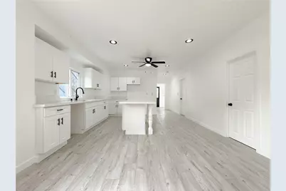 5325 Latham Street, Los Angeles, CA 90011 - Photo 5