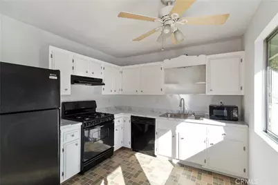 32142 Hunsaker Way, Running Springs, CA 92382 - Photo 31