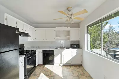 32142 Hunsaker Way, Running Springs, CA 92382 - Photo 33