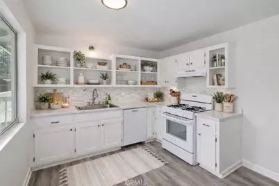 32142 Hunsaker Way, Running Springs, CA 92382 - Photo 5
