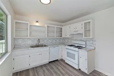 32142 Hunsaker Way, Running Springs, CA 92382 - Photo 9