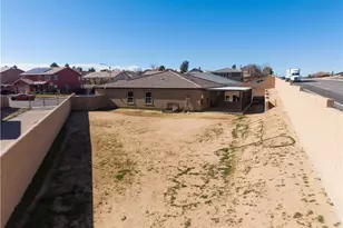 16664 Hawks Hill, Victorville, CA 92395 - Photo 29