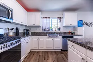 16664 Hawks Hill, Victorville, CA 92395 - Photo 11