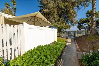 3088 Panorama Rd Unit D, Riverside, CA 92506 - Photo 13