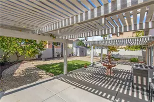 7870 Valencia Ct, Highland, CA 92346 - Photo 23